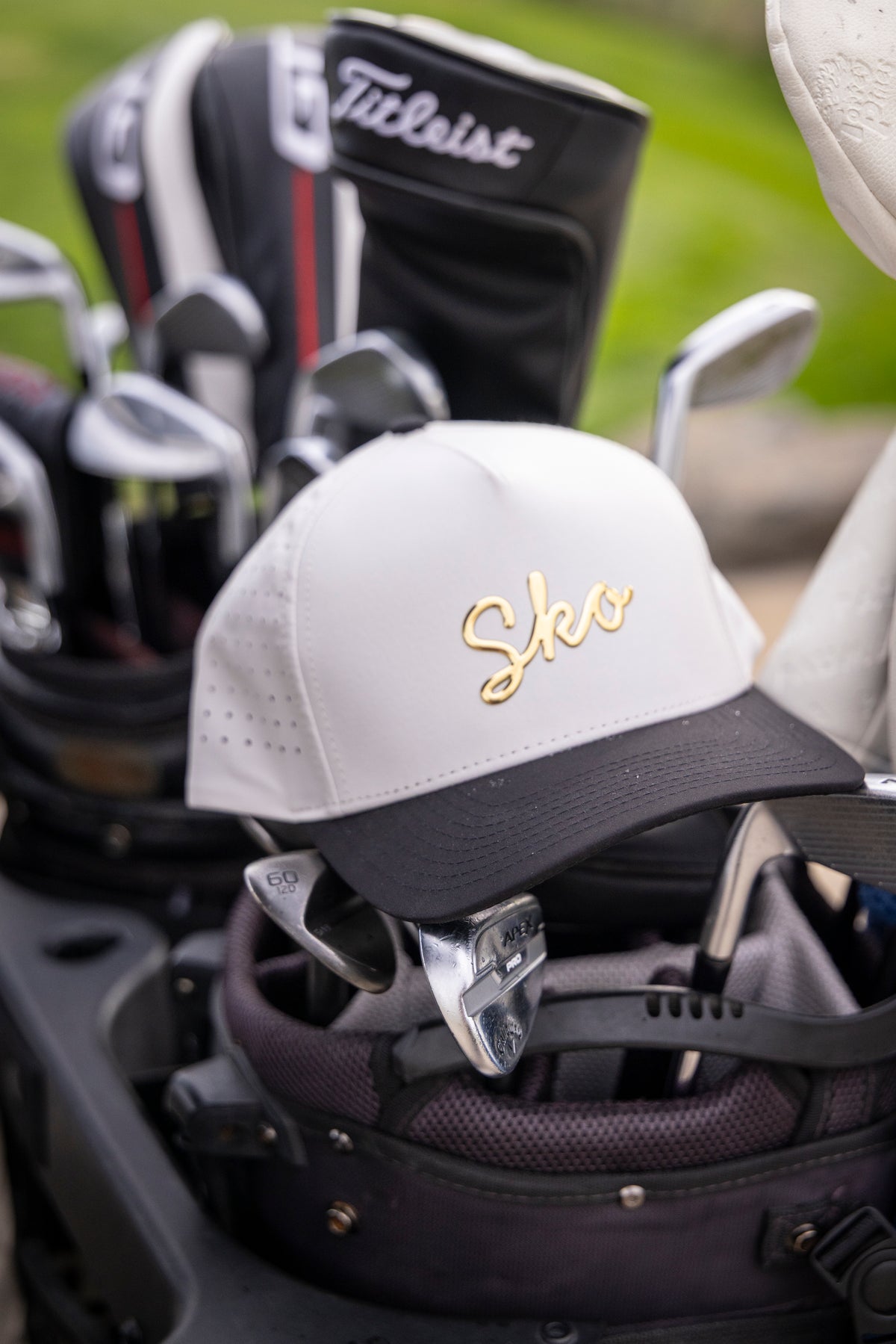 'Sko' metallic gold - 2 Tone Bogey